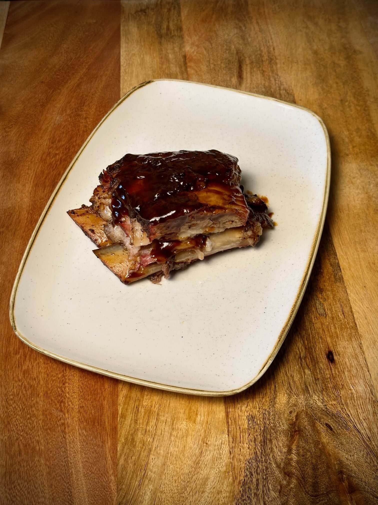 Short Rib Ahumada Lentamente Al Estilo Americano Con Glaseado Bbq – Alexs Slow Smoked Bbq Madrid